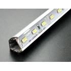 Lampu LED Triangle Strip Smd 3014 81 8 W 1